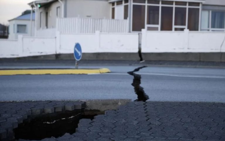 Terremotos y un volcán: ¿Qué está pasando en Islandia?