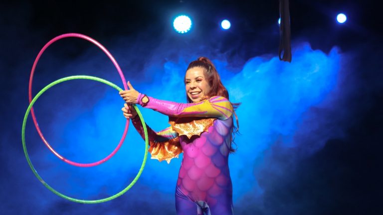 Dúo Fractal, de Puebla, Puebla, presentó el espectáculo circense “Navegante”.