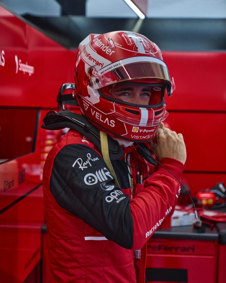 Ferrari encabezó las dos sesiones de práctica iniciales en Hungría